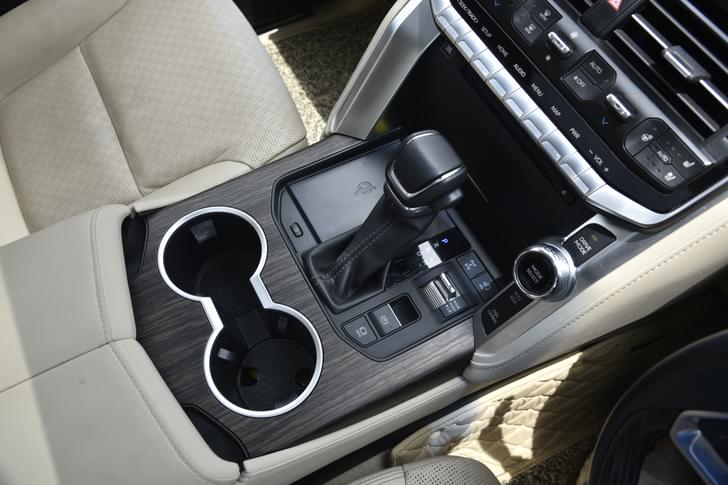 Center Console Cup Holders