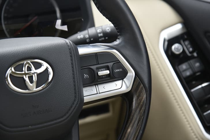 Toyota Land Cruiser Steering Wheel