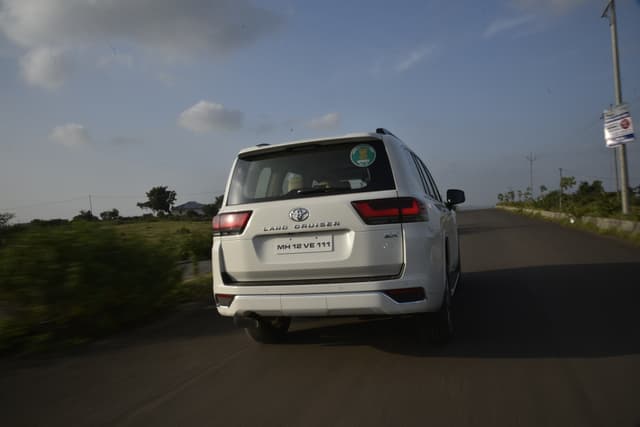 Rear View Image - 13028