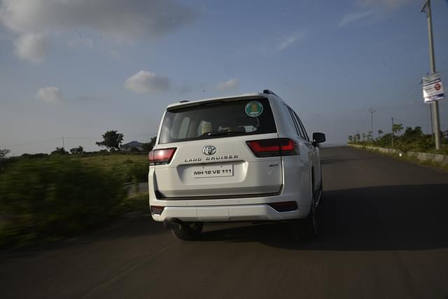 Rear View Image - 13028
