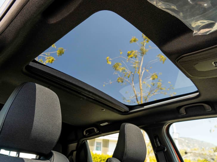 Toyota Urban Cruiser Ebella Sunroof