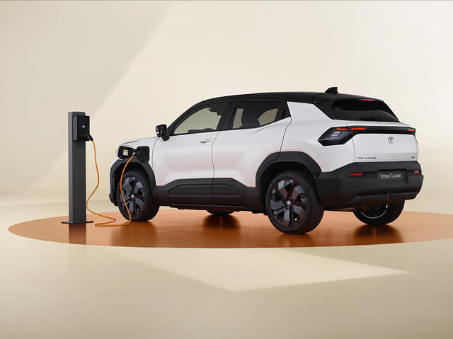 Toyota Urban Cruiser EV Front Right Three Quarter