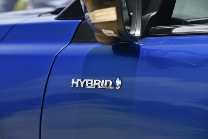 Toyota Urban Cruiser Hyryder Color Blue