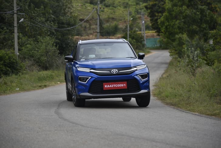 Toyota Urban Cruiser Hyryder Front View
