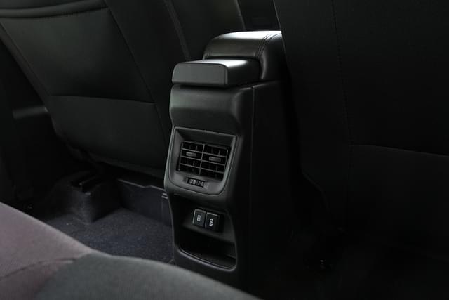 Second Row Seats Image - 7624