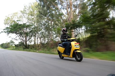 Vida VX2 (2026) - Price, Range & Expert Reviews | Autocar India