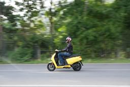 Vida Vx2 Front Right Three Quarter