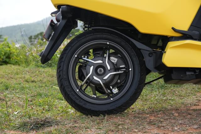 Rear Right Three Quarter