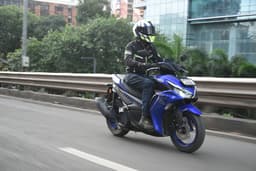 Yamaha Aerox 155 Version S Front Right Three Quarter