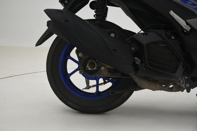 Rear Right Three Quarter