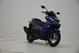 Yamaha Aerox 155 Version S Front Right Three Quarter