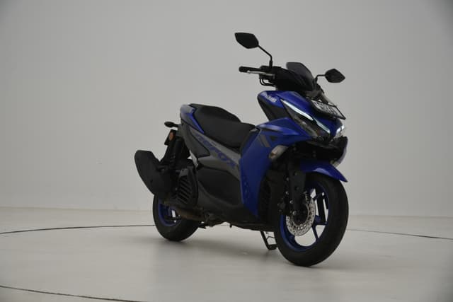 Front Right Three Quarter