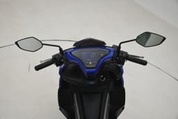 Yamaha Aerox 155 Version S Color Blue