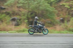 Yamaha Fz S Fi Front Right Three Quarter