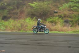 Yamaha Fz S Fi Front Right Three Quarter