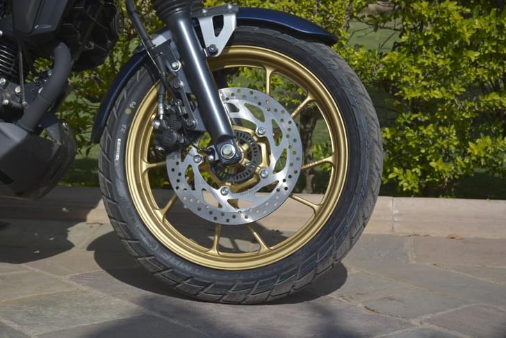 Yamaha Fz X Color Gold