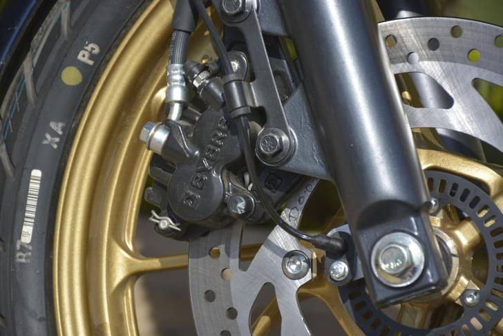 Yamaha Fz X Color Gold