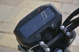Yamaha FZ-X Tripmeter