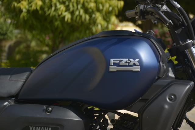 Closed Fuel Lid Image - 28114