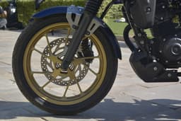 Yamaha FZ-X Color Gold
