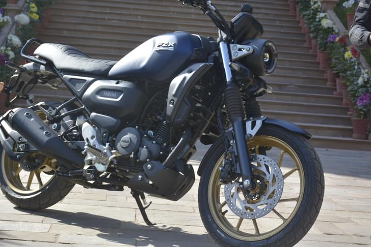 Yamaha Fz X Front Left Three Quarter
