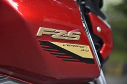 Yamaha Fzs Fi V4 Dlx Color Red