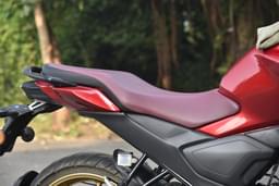 Yamaha Fzs Fi V4 Dlx Color Red