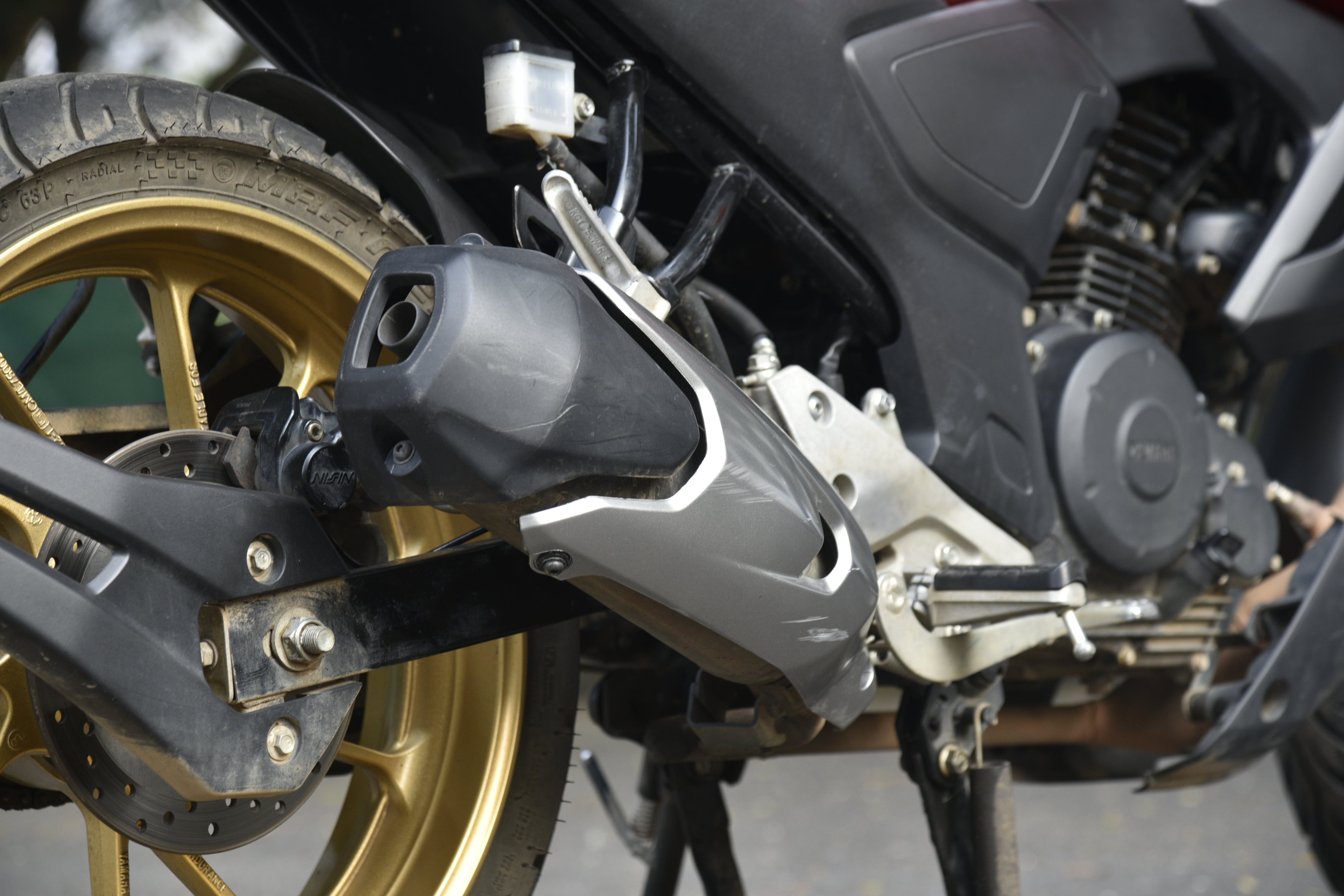 Yamaha FZ-S Fi Ver 4.0 DLX Color Gold Image – FZ-S Fi Ver 4.0 DLX ...