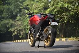 Yamaha Fzs Fi V4 Dlx Rear View