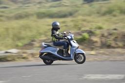 Yamaha Fascino 125 Front Right Three Quarter