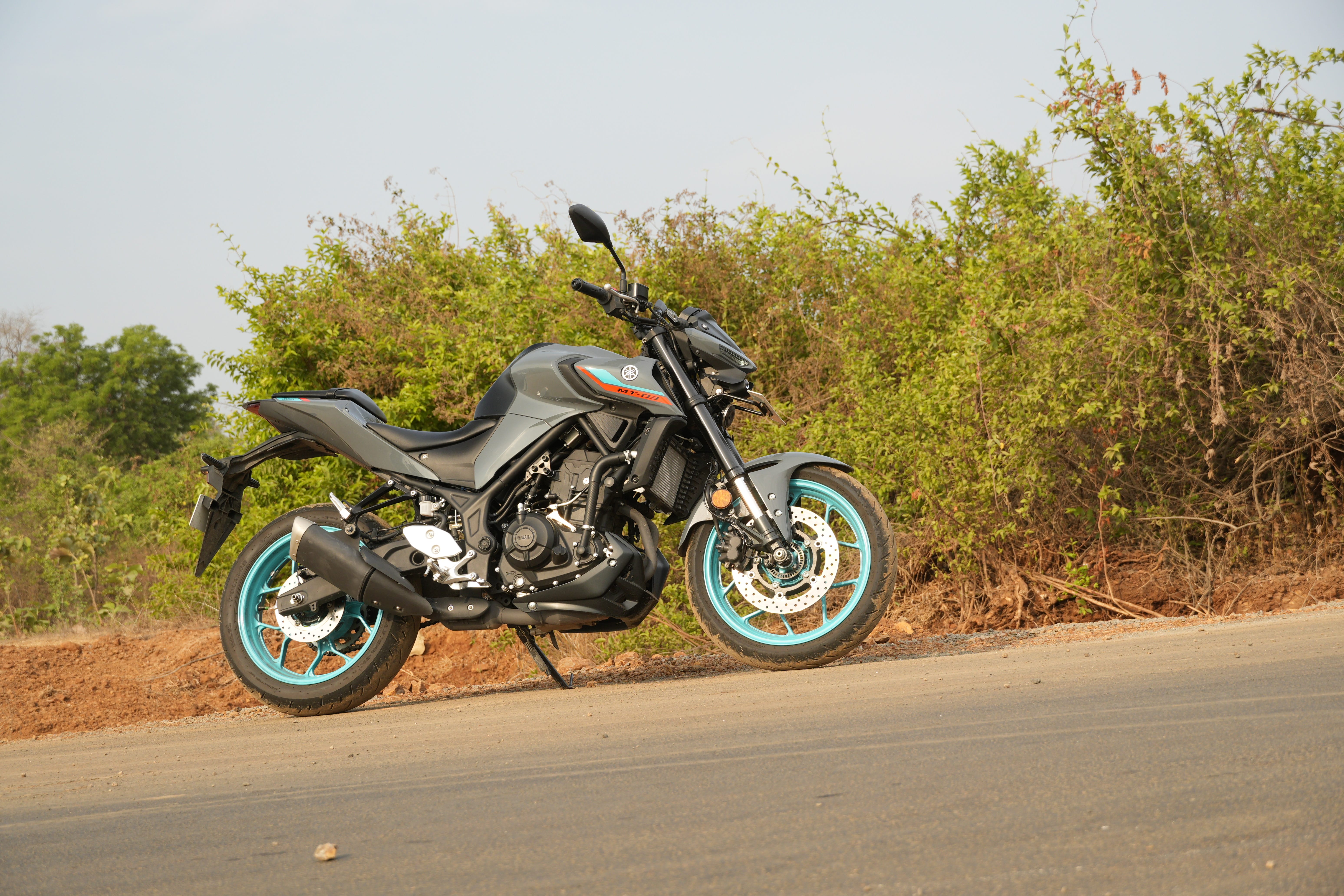 Yamaha MT 03 Standard On-Road Price – Features, Specs Images