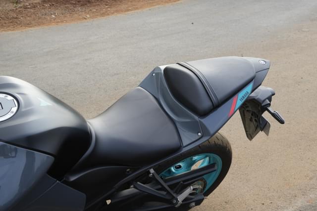 Closed Fuel Lid Image - 28209