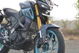 Yamaha Mt 15 V2 Front Right Three Quarter