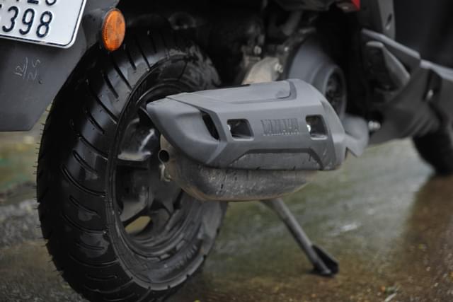 Exhaust Pipes Image - 28210