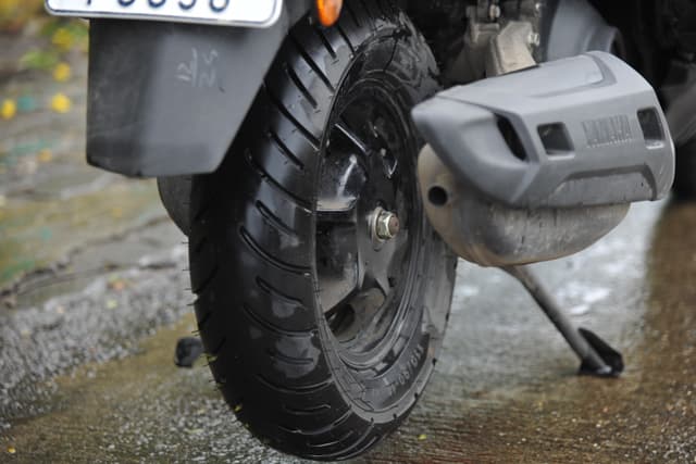 Exhaust Pipes Image - 28217
