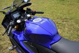 Yamaha Yzf R15 V4 Color Blue