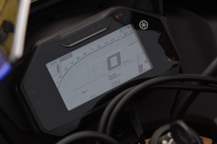 Yamaha Yzf R15 V4 Tripmeter