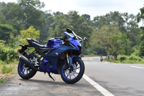  Yamaha YZF R15 V4