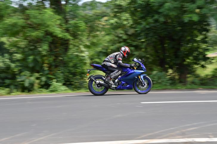 Yamaha Yzf R15 V4 Front Right Three Quarter