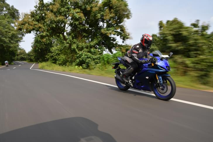 Yamaha Yzf R15 V4 Front Right Three Quarter