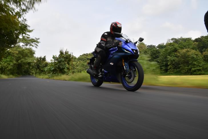 Yamaha Yzf R15 V4 Front Right Three Quarter