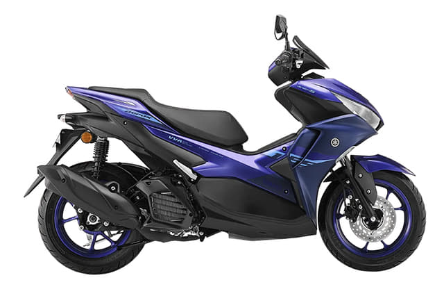 Front Right Three Quarter Image - 32687