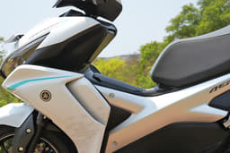 Yamaha Aerox-E Front Right Three Quarter