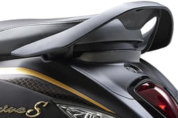 Yamaha Fascino 125 Color Black, Gold