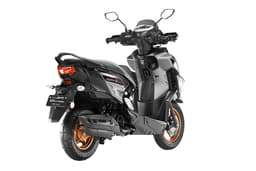 Yamaha Rayzr 125 Fi Street Rally Rear View