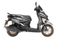 Yamaha Rayzr 125 Fi Street Rally Front Right Three Quarter