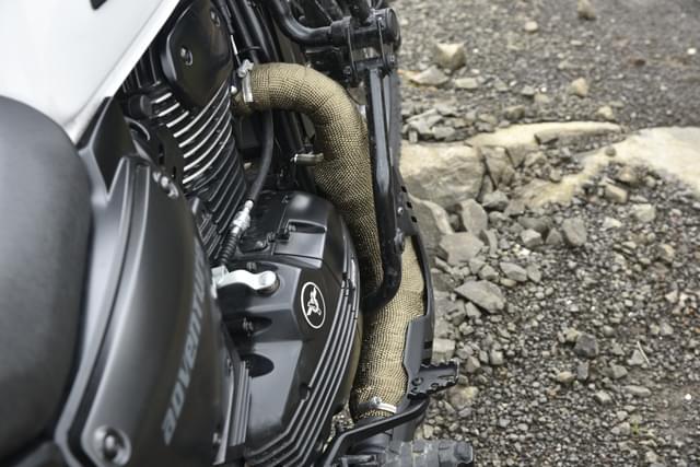 Color Black, Beige Image - 26678