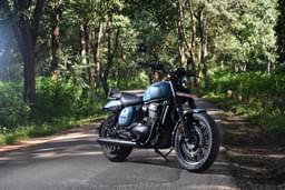 Yezdi Roadster Front Left Three Quarter