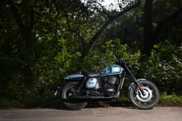 Yezdi Roadster Color Light Blue