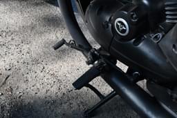 Yezdi Roadster Color Black